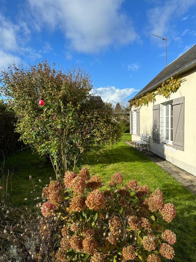 La Maison Des Declos Avec Parking Prive Bayeux Bagian luar foto
