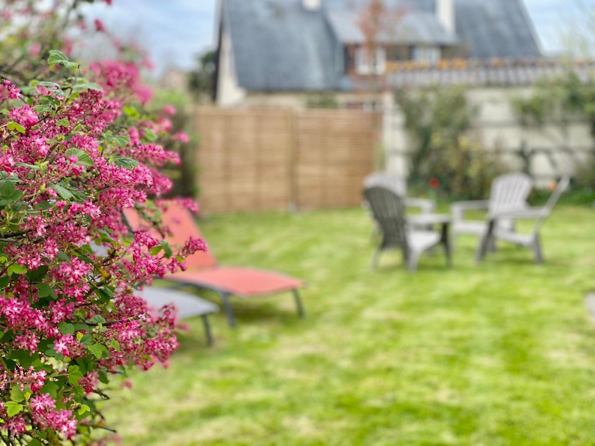 La Maison Des Declos Avec Parking Prive Bayeux Bagian luar foto